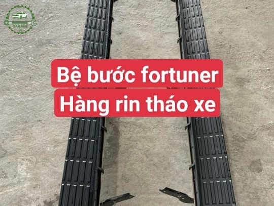 Bệ bước chân xe Fortuner 